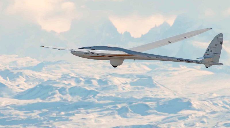 El Perlan 2 seguirá aprovechando las condiciones meteorológicas hasta mediados de septiembre para intentar volar aún más alto