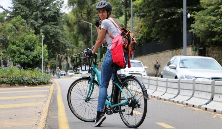 La plataforma colombiana de bicicletas el&eacute;ctricas compartidas, MUVO, creada por tres j&oacute;venes bogotanos, est&aacute; lista para impulsar una alternativa que incentive el uso de este medio de transporte