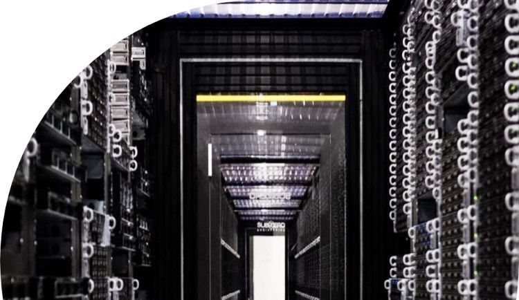 IBM adquirió Red Hat para convertirse en el proveedor #1 de nube híbrida a nivel global. IBM adquirió Red Hat para convertirse en el proveedor #1 de nube híbrida a nivel global.