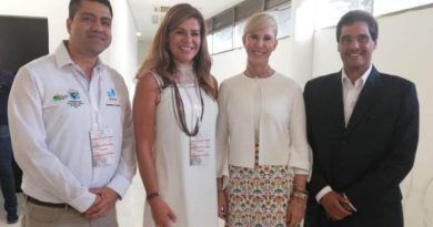 De izquierda a derecha: Frank Ramírez, Secretario TIC departamental; Liliana Carreño, Presidenta Axede; Dilian Francisca Toro, Gobernadora del Valle del Cauca, y Diego Carmona, Gerente Regional Axede