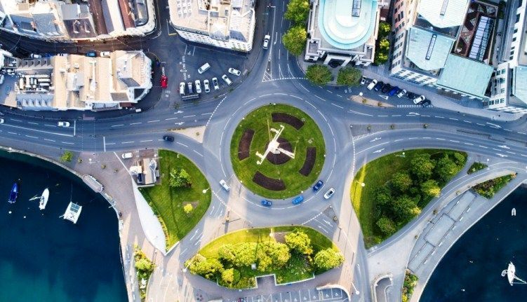 En la actualidad, Colombia se perfila como un l&iacute;der regional en cuanto a las inversiones y proyectos planteados a largo plazo, y la oportunidad para generar esta transici&oacute;n de forma r&aacute;pida. 