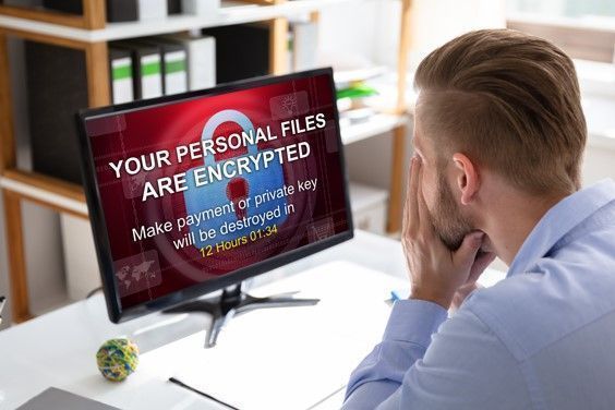 En tiempo de presencialidad y trabajo virtual, m&aacute;s conocido como modelo de alternancia, se prev&eacute; que los ataques crezcan gracias a que los equipos rotan con mayor frecuencia entre los empleados.