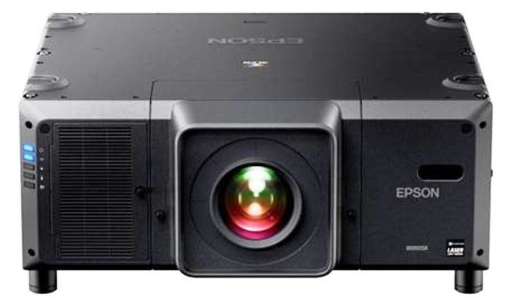  A medida que las personas siguen manteni&eacute;ndose a una distancia segura entre s&iacute;, las pantallas grandes y brillantes son esenciales para brindar una mejor visibilidad en los lugares y auditorios cada vez m&aacute;s dispersos de la actualidad. Epson anunci&oacute; que su proyector m&aacute;s brillante - el Pro L30000UNL - ya est&aacute; disponible. Con 30 mil l&uacute;menes de color y brillo blanco, &eacute;ste es uno de los proyectores m&aacute;s avanzados tecnol&oacute;gicamente de Epson. Ofrece una resoluci&oacute;n WUXGA nativa con tecnolog&iacute;a 4K Enhancement para una imagen realista de alto contraste. Es ideal para eventos, alquiler y puesta en escena, auditorios, salas de conferencias y otras aplicaciones de grandes espacios. "El Pro L30000UNL se une a la extensa gama de proyectores para espacios grandes de Epson, combinando un brillo extremo con la innovadora tecnolog&iacute;a de proyecci&oacute;n y los s&oacute;lidos conjuntos de funciones por los que se reconoce a Epson", dijo Gabriel Gon&ccedil;alves, Gerente Regional de Productos. El proyector cuenta con un motor de luz l&aacute;ser de estado s&oacute;lido y un filtro de aire electrost&aacute;tico para hasta 20 mil horas de funcionamiento pr&aacute;cticamente sin mantenimiento y es compatible con las mismas ocho lentes intercambiables opcionales tal como el modelo Pro L25000U de Epson. El proyector tambi&eacute;n incluye una serie de funciones premium para apoyar los rigores de la puesta en escena y los eventos en vivo, como un obturador mec&aacute;nico y un motor &oacute;ptico sellado. Viene equipado con una c&aacute;mara incorporada que permite poderosas herramientas como Stacking Assist, Tiling Assist y calibraci&oacute;n autom&aacute;tica del color para obtener im&aacute;genes perfectas de m&uacute;ltiples pantallas desde proyectores en red. Fuente: Mazal&aacute;n Comunicaciones.