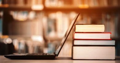 Las instituciones educativas en la época de COVID-19 harían bien en considerar los beneficios de una biblioteca digital como una herramienta de aprendizaje combinado.