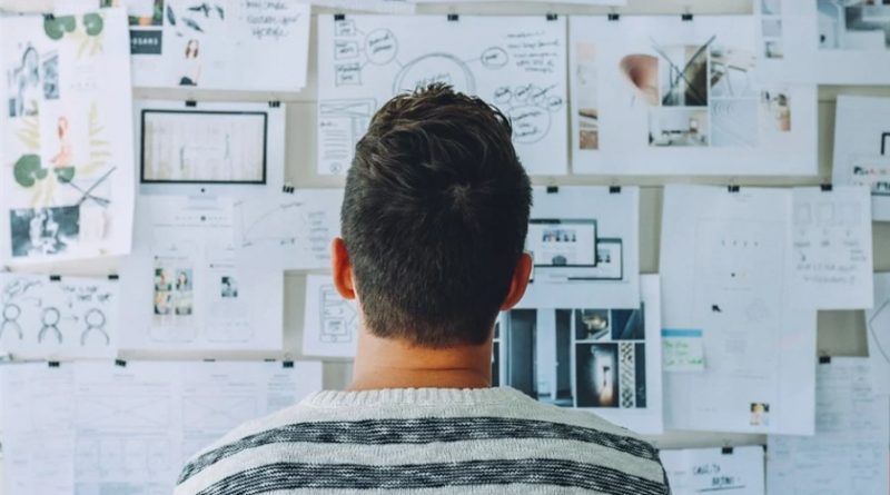 Disponible para cualquiera que tenga una idea, la plataforma está diseñada para abordar los desafíos más comunes que enfrentan las startups.