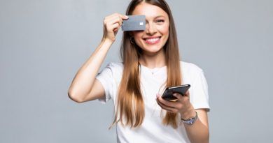 Se trata de una forma de pago más segura y privada que ayuda a los clientes a evitar entregar su tarjeta de pago a otra persona, tocar botones físicos o usar efectivo.