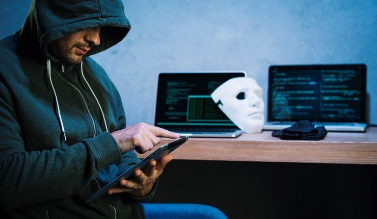 Un informe de la compa&ntilde;&iacute;a Norton, de Symantec, realizado en 23 pa&iacute;ses incluido Colombia, revel&oacute; que cada segundo 18 personas adultas son v&iacute;ctimas de alguna modalidad de delito inform&aacute;tico en el mundo. 