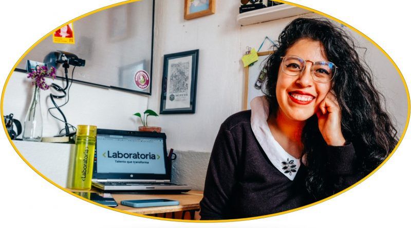 Cualquier mujer que hable español y esté en Colombia, Chile, Ecuador, Perú o México podrá postular a los bootcamps de Laboratoria, programado para septiembre de 2022.