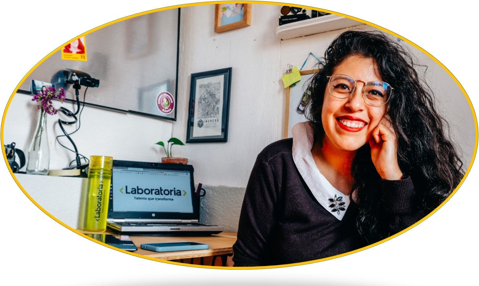 Cualquier mujer que hable espa&ntilde;ol y est&eacute; en Colombia, Chile, Ecuador, Per&uacute; o M&eacute;xico podr&aacute; postular a los bootcamps de Laboratoria, programado para septiembre de 2022.