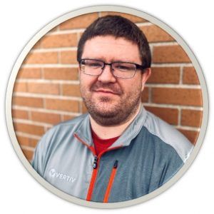Jeremy Stearns, especialista de ofertas para la l&iacute;nea de negocios de rPDU de Vertiv.