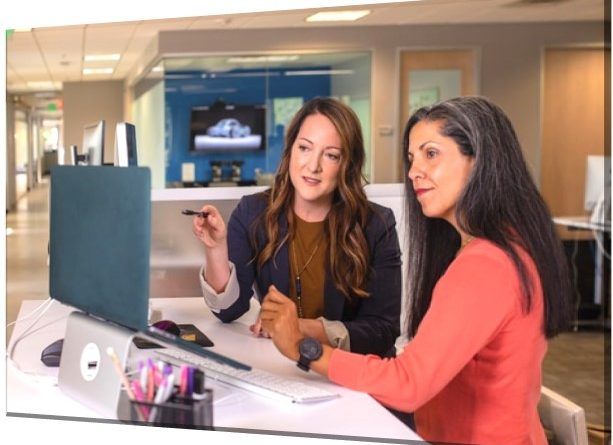 La búsqueda de profesionales es constante, especialmente en el sector de las tecnologías, con una oferta que reconoce esta capacidad, mediante paquetes de remuneración y beneficios para el desarrollo del talento profesional para sus colaboradores.
