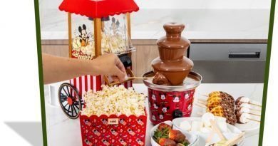 Las icónicas imágenes de los personajes de Mickey y Minnie Mouse son los motivos para esta línea de electrodomésticos y productos tecnológicos que irán saliendo al mercado nacional.