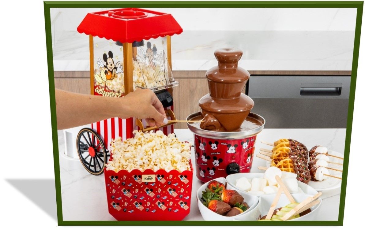 Las ic&oacute;nicas im&aacute;genes de los personajes de Mickey y Minnie Mouse son los motivos para esta l&iacute;nea de electrodom&eacute;sticos y productos tecnol&oacute;gicos que ir&aacute;n saliendo al mercado nacional.