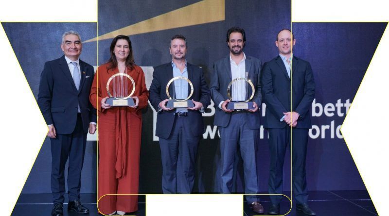 Juan Camilo Hernández, dueño y presidente de OFFCORSS, fue reconocido como el Emprendedor del Año Máster EY Colombia 2023 y representará al país en una competencia mundial en Mónaco, el próximo mes de junio.