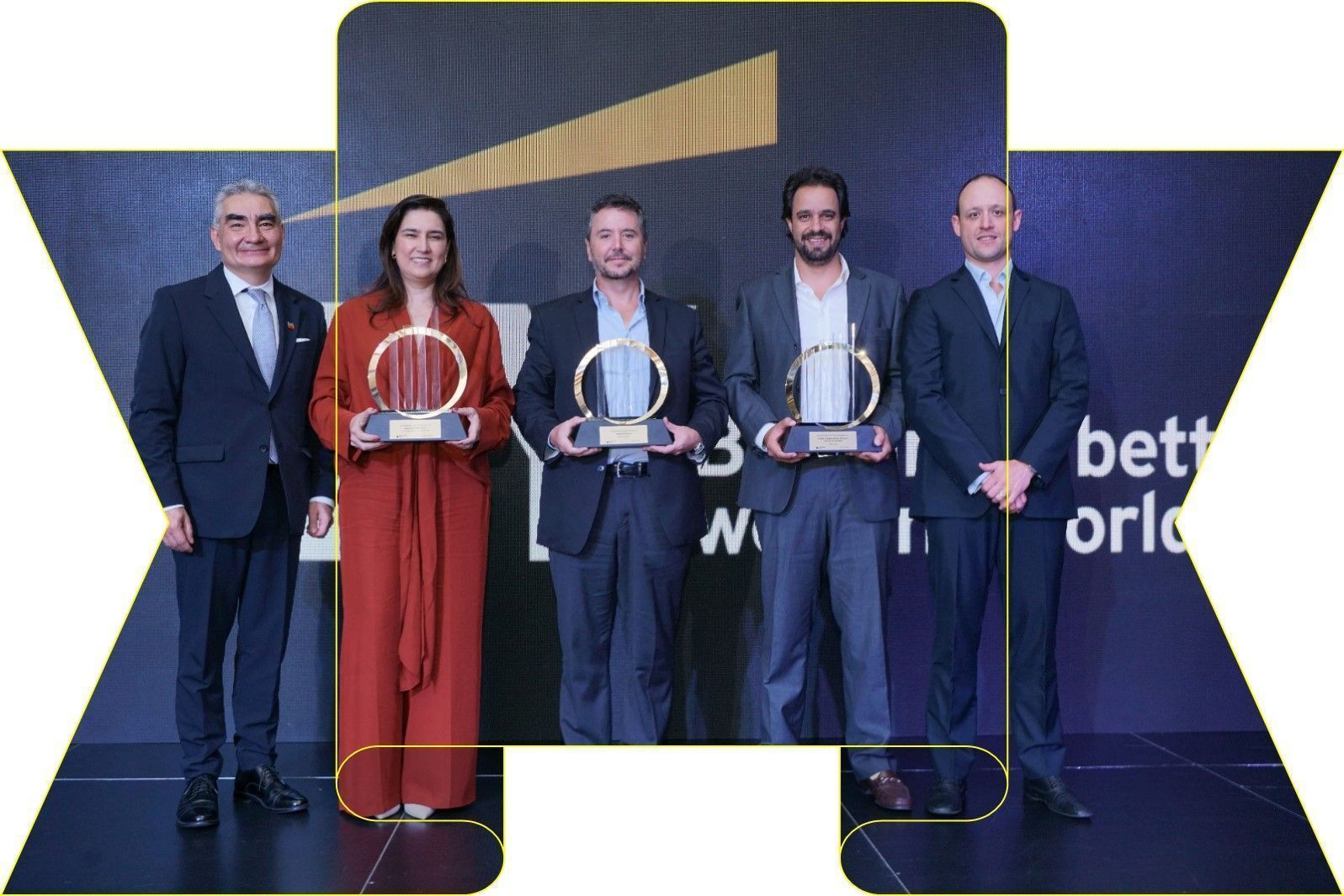Juan Camilo Hern&aacute;ndez, due&ntilde;o y presidente de OFFCORSS, fue reconocido como el Emprendedor del A&ntilde;o M&aacute;ster EY Colombia 2023 y representar&aacute; al pa&iacute;s en una competencia mundial en M&oacute;naco, el pr&oacute;ximo mes de junio.