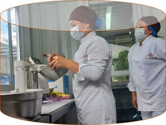 Con la inauguraci&oacute;n de un laboratorio de calidad de cacao en Algeciras (Huila), el proyecto Aurora, se orienta a un futuro sostenible para las comunidades campesinas de las regiones de Caquet&aacute; y Huila, en el sur de Colombia.