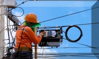 Solo el 27% de los hogares colombianos cuenta con la tecnología de fibra óptica al hogar en su servicio de internet, aunque la fibra óptica viene siendo reconocida como el presente y el futuro de la conectividad.