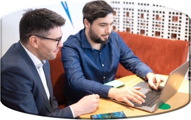 Se dice, que es el momento m&aacute;s importante en la vida laboral de una persona, ya que la primera experiencia laboral nunca se olvida porque marcar&aacute; el comienzo del camino que se quiera tomar en su carrera profesional.
