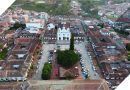 A través de 60 kilómetros de fibra óptica instalados a lo largo del territorio en el municipio de El Retiro (Antioquia, Colombia), más de 2.600 estudiantes pueden acceder a Internet como herramienta de consulta para sus estudios y mecanismos de investigación.