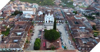 A través de 60 kilómetros de fibra óptica instalados a lo largo del territorio en el municipio de El Retiro (Antioquia, Colombia), más de 2.600 estudiantes pueden acceder a Internet como herramienta de consulta para sus estudios y mecanismos de investigación.