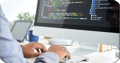 Bad Bot Report 2023, el 17% de todos los ataques dirigidos a API en 2022 procedían de bots, y el 21% eran otros tipos de amenazas automatizadas. No debería sorprendernos que la falta de protección sea uno de los desafíos del 2023.
