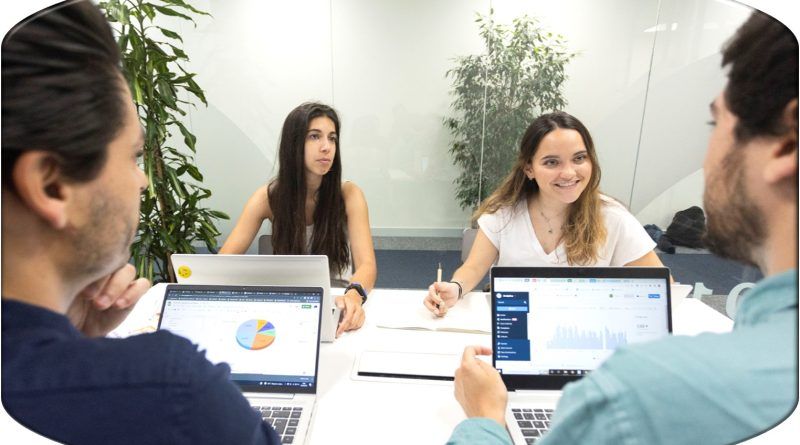 Mujeres colombianas interesadas en el sector tech podrán conectar a través de la segunda edición de Women Tech Dating liderada por Cabify.