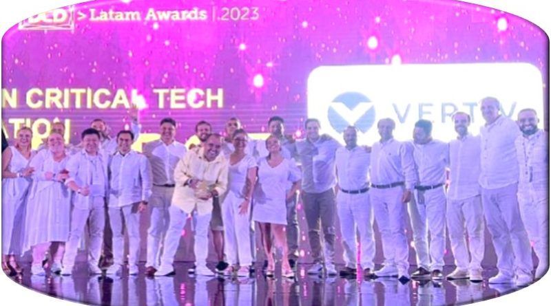 El equipo de Vertiv Latinoamérica ganó en la categoría de Mission Critical Tech Innovation por su proyecto de pared térmica, una solución térmica modular para centros de datos de coubicaciones y en la nube.