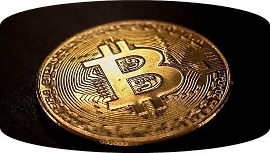 Las criptomonedas son un regalo atractivo que puede abrir un mundo de oportunidades de aprendizaje, diversificaci&oacute;n y tecnolog&iacute;a para los seres queridos.