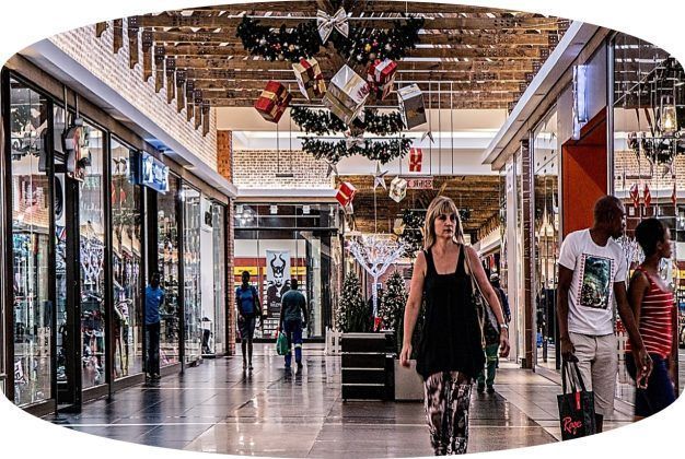 73% de los colombianos realiza hoy en d&iacute;a m&aacute;s compras en l&iacute;nea que antes de la pandemia, una cifra que muestra c&oacute;mo el comercio electr&oacute;nico cada vez toma m&aacute;s fuerza.