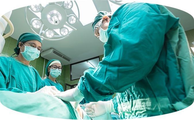 La medicina es una de las &aacute;reas que m&aacute;s ha avanzado en los &uacute;ltimos a&ntilde;os gracias a la implementaci&oacute;n de la Inteligencia Artificial (IA) y la Anal&iacute;tica de Datos. 