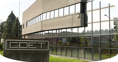 La adquisición estratégica añade tecnología avanzada de electrónica de potencia y capacidad de producción para la infraestructura de recarga de vehículos eléctricos y otras aplicaciones de borde de la red.