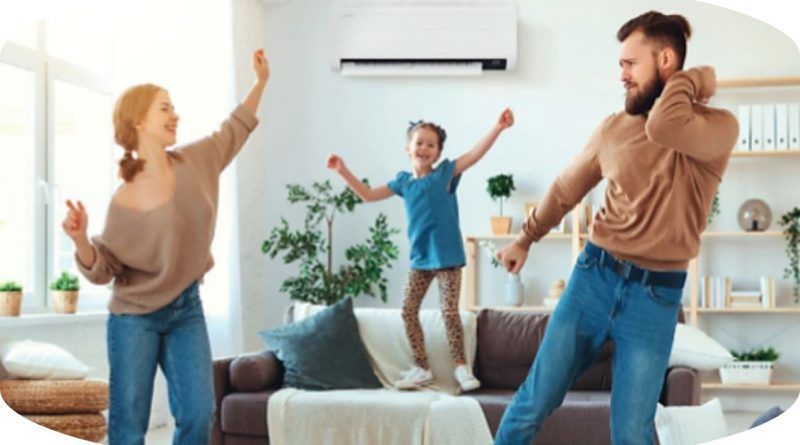 La tecnología WindFree -a diferencia de los aires acondicionados tradicionales- proporciona un enfriamiento efectivo sin la incómoda sensación de un fuerte chorro de aire frío directamente sobre el cuerpo.