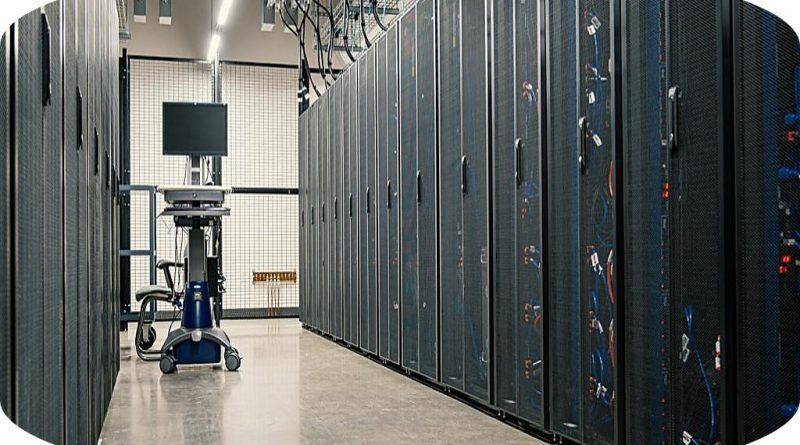 La estrategia de expansión de Vertiv no solo responde a las necesidades actuales, sino que también está diseñada para agilizar la creciente demanda de infraestructura eléctrica en centros de datos, especialmente en sitios de hiperescala y coubicaciones.