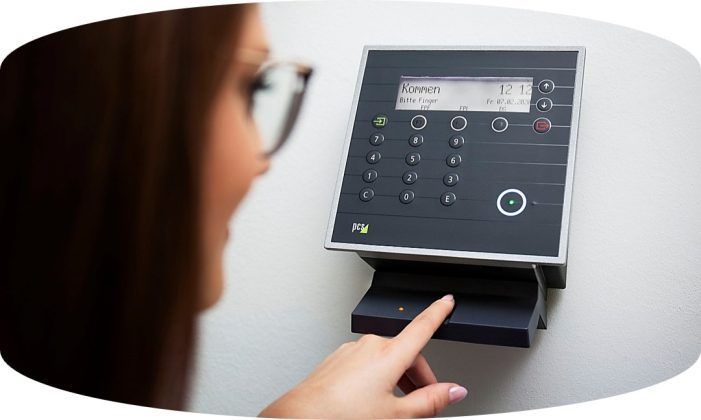 El uso de la biometría avanza a medida que las organizaciones fortalecen la integración digital y la autenticación. Como parte de este crecimiento, iProov expandió sus operaciones en América Latina, llegando a 175 empresas en la región.