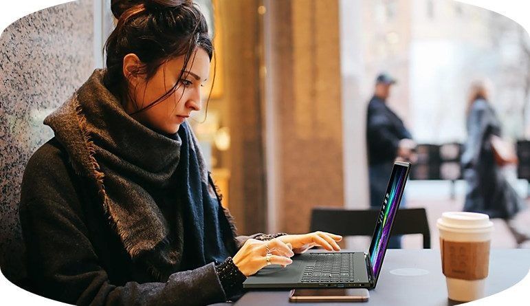 Lo que podría parecer una tendencia laboral moderna es en realidad una práctica amada por mentes brillantes famosas.