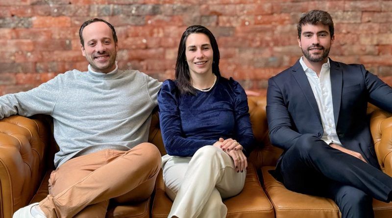 Arthur Silva, Fundador de Zest; Maria Noel Hernandez, Directora de Wealth Management en Zest Group: Rafael Pino, jefe de Servicios Patrimoniales de XP.