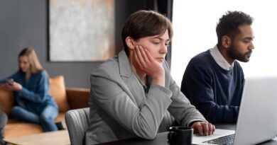 bajo compromiso de los empleados PIB global