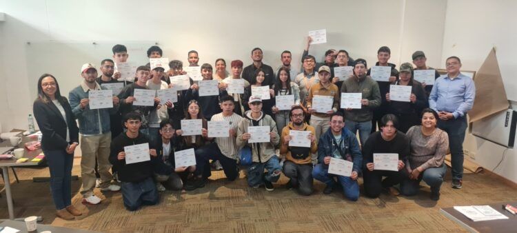 Formaci&oacute;n de j&oacute;venes colombianos en STEM con Vertiv en el programa "Territorios Inteligentes"