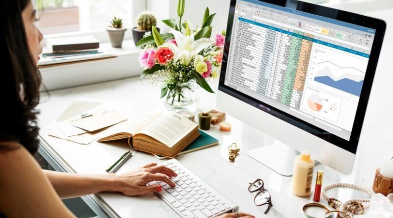 Simetrik logró un crecimiento anual del 105% en 2024 gracias a su apuesta por la innovación en soluciones financieras. La empresa colombiana sigue liderando el mercado con su enfoque en Inteligencia Artificial y automatización.