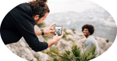 Cada 20 de febrero celebramos a fotógrafos y camarógrafos, recordando cómo la tecnología, desde 1827 hasta hoy, ha transformado la forma en que capturamos y compartimos imágenes.