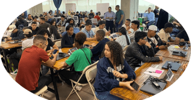 El Concurso Nacional de Programación 2025 abre sus inscripciones, invitando a estudiantes colombianos de grados 9° a 11° a desarrollar proyectos tecnológicos. Estudiantes de colegios públicos y privados pueden participar en esta iniciativa que impulsa la educación digital y la innovación en el país.