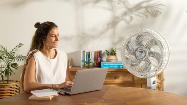 Prep&aacute;rate para los calores extremos de 2025 con estrategias para enfrentar las altas temperaturas y sequ&iacute;as. Descubre c&oacute;mo proteger tu hogar y mantener la comodidad en un a&ntilde;o de clima desafiante.