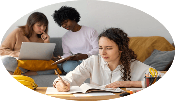 Un informe de THT destaca c&oacute;mo las mujeres colombianas est&aacute;n redefiniendo los m&eacute;todos de aprendizaje, priorizando la pr&aacute;ctica y la participaci&oacute;n activa, lo que influye directamente en su rendimiento acad&eacute;mico y profesional.